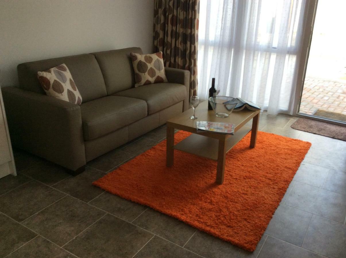 Cloverlea Apartment *